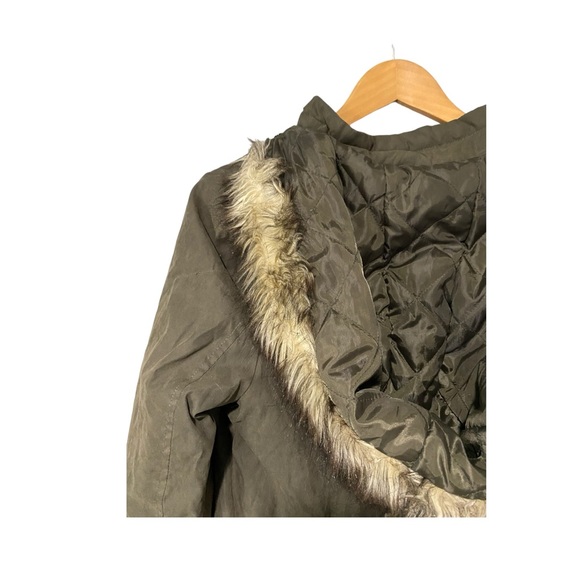 Y2K La Hearts | Green zip up warm quilted jacket faux fur trimmed hood - Picture 4 of 7